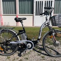 Ebike a pedalata assistita