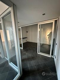 Ufficio di rappresentanza esclusivo con giardino