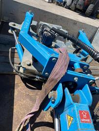 MATEK SCUOTITORE CON ATTACCO PER CARICATORE FRON