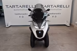 Piaggio MP3 500