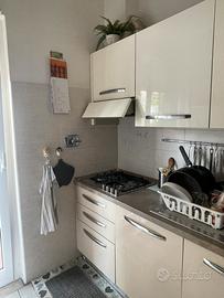 Regal0 cucina in buone condizioni