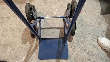Carrello 3 ruote con mozzo rotante