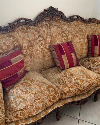 Salotto completo d’antiquariato