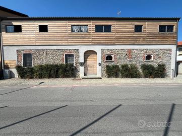 3 LOCALI A BAGNOLO PIEMONTE