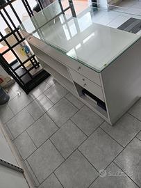 arredamento negozio intimo/merceria