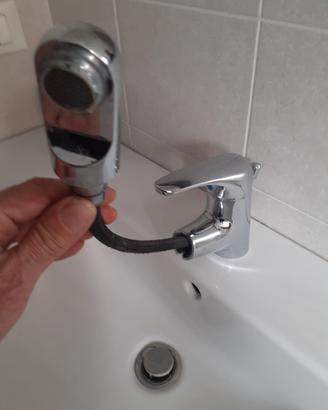 miscelatore lavabo con doccetta estraibile 