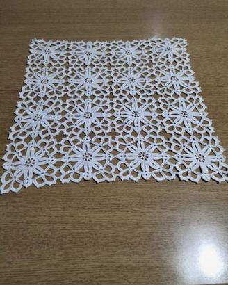 Centrino Tricot Fatto a Mano