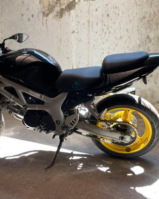 Suzuki SV650S