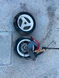 forcella completa +ruota posteriore Peugeot spedf2