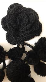 Spilla da donna all'uncinetto, color nero