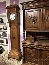 Orologio a pendolo e credenza in noce fine 800