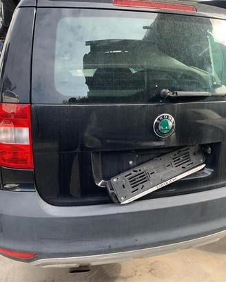 RICAMBI USATI AUTO SKODA Yeti 1° Serie CBZ Benzin