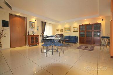 VILLA A SCHIERA A LUCERA