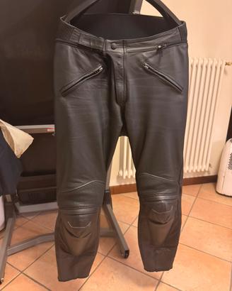 Giubbotto e pantaloni Dainese