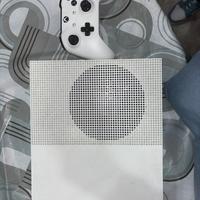 XBOX ONE S + controller