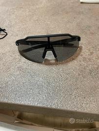 Occhiali sportivi