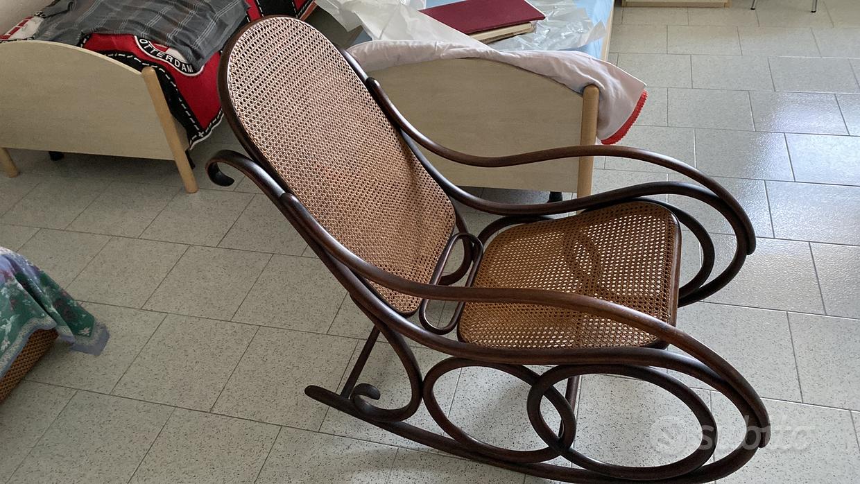 SEDIA A DONDOLO THONET - S.Oggetti Milano Vintage