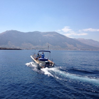 Boston whaler Outrage 20 Yamaha 200 HP fuoribordo