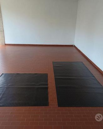 Tappeto in gomma antiscivolo con bolle