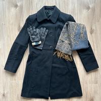 Cappotto con sciarpa/guanti e berretto in omaggio