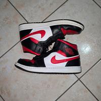 Jordan 1 Mid