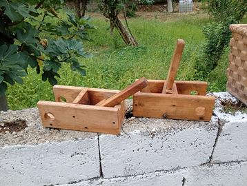 Schiaccia olive in legno