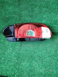 STOP FANALE POSTERIORE DESTRO MITSUBISHI Colt Cabr