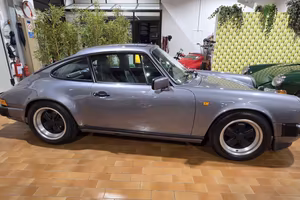 Porsche 911 3200Coupè Conservatissima Italia