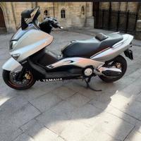 Scooter Tmax