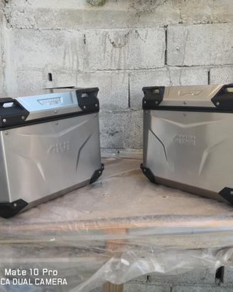 Givi trekker Outback Evo 44/40 disponibile 37lt 