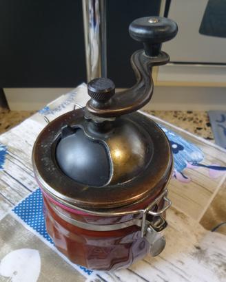 Macina caffè/pepe antico vintage in ceramica nuovo