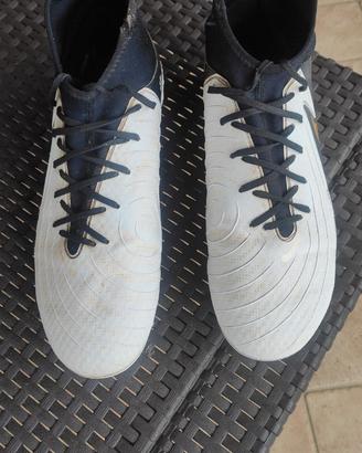 Scarpe calcio nike phantom luna