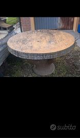 Tavolo e sedie per giardino 