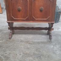 mobiletto antico