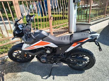 KTM 390 Adventure incidentato