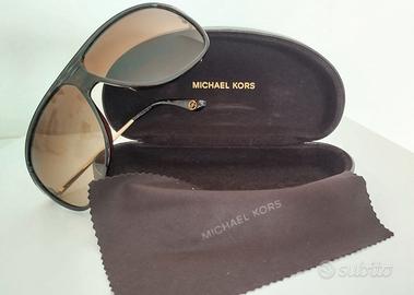Michael Kors. Occhiali da sole.