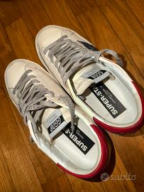 Golden goose super-star