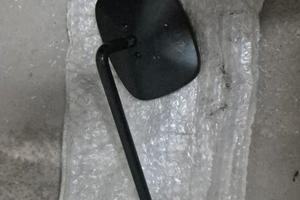 specchietto piaggio beverly 