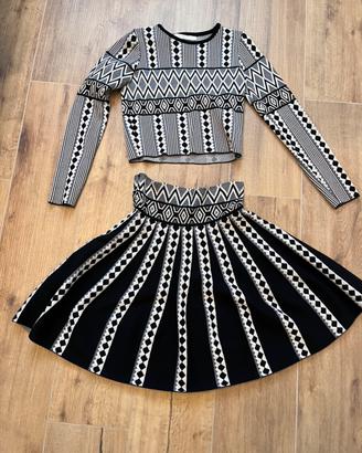 Completo elegante gonna e maglia corta taglia M