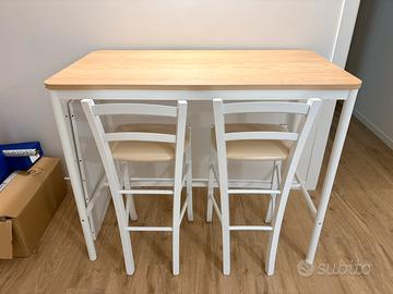 Tavolo + sgabelli