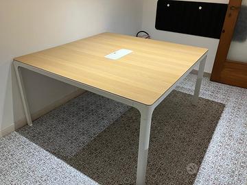 Scrivanie/Tavoli riunioni IKEA "BEKANT" 140x140 cm