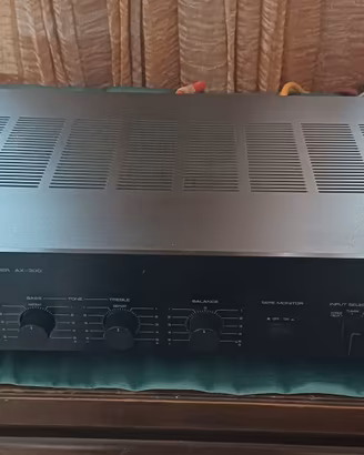 YAMAHA AX-300 – Amplificatore Integrato on phono