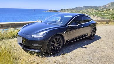 Tesla Model 3 Dual Motor 