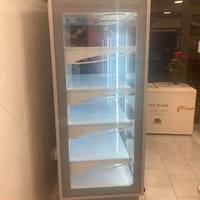 Frigorifero per bar, pasticceria ecc. 