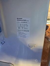 Frigorifero sharp