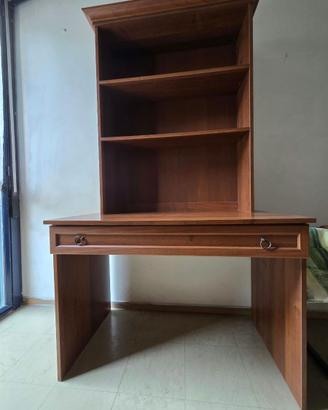 Scrivania con Libreria e Sedia