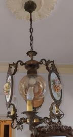 Lampadario antico in bronzo.