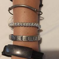 Collana e braccialetti bigiotteria