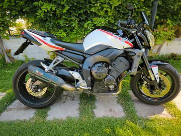 Yamaha FZ1 two tone immatricolata 10/2009