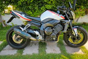 Yamaha FZ1 two tone immatricolata 10/2009